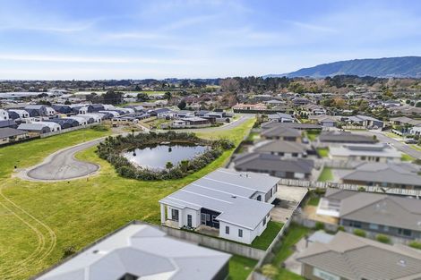 Photo of property in 12 Bridford Way, Paraparaumu, 5032