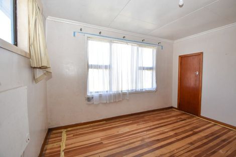 Photo of property in 13 Diamond Street, Carterton, 5713