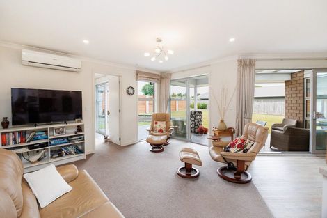 Photo of property in 8 Hanalin Drive, Marton, 4710