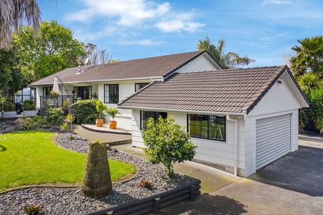 Photo of property in 15 Marendellas Drive, Bucklands Beach, Auckland, 2014