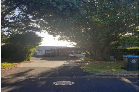 Photo of property in 12 Pohutukawa Place, Ellerslie, Auckland, 1051