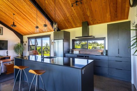 Photo of property in 31 Kaihihi Road, Okato, New Plymouth, 4381