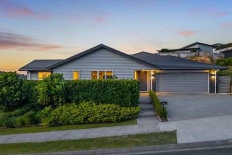 Photo of property in 202 Navigation Drive, Whitby, Porirua, 5024
