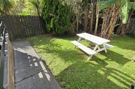 Photo of property in 4/46 School Road, Morningside, Auckland, 1021