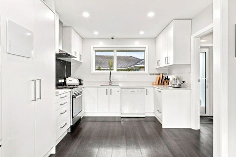 Photo of property in 68 Oakhampton Street, Hornby, Christchurch, 8042