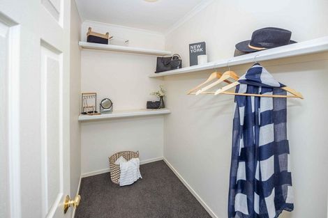 Photo of property in 11 Greenough Place, Rototuna, Hamilton, 3210