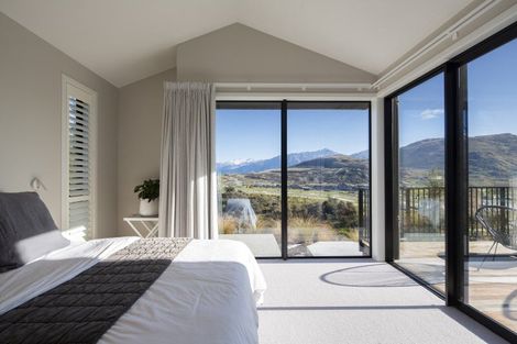 Photo of property in 11a Double Cone Road, Jacks Point, Queenstown, 9371