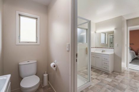 Photo of property in 9 Bob Lee Place, Wanaka, 9305