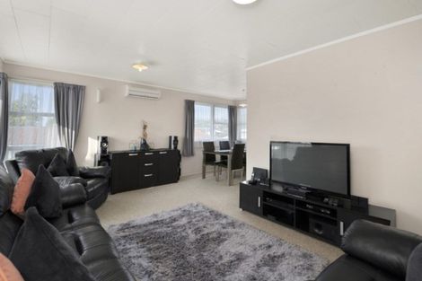 Photo of property in 52 Richmond Avenue, Richmond Heights, Taupo, 3330