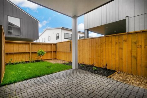 Photo of property in 21 Pukewhero Rise, Westgate, Auckland, 0614