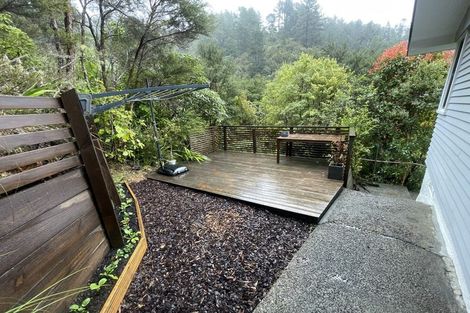 Photo of property in 155 Pinehaven Road, Pinehaven, Upper Hutt, 5019