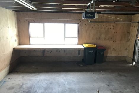 Photo of property in 14 Zenith Place, Conifer Grove, Takanini, 2112