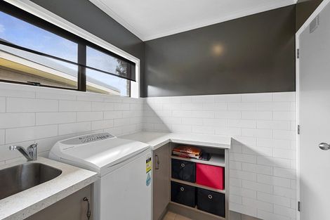 Photo of property in 39 Tiverton Crescent, Whalers Gate, New Plymouth, 4310