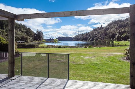 Photo of property in 33 Tombleson Road, Lake Rotoma, Rotorua, 3074