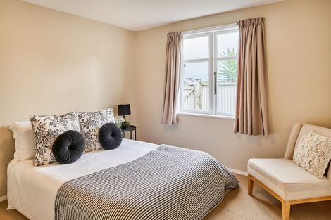 Photo of property in 25 Kiriwai Road, Paremata, Porirua, 5024