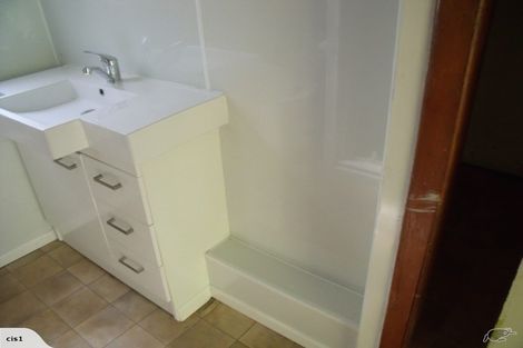 Photo of property in 1/25 Hillcrest Road, Papatoetoe, Auckland, 2025