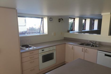 Photo of property in 17 Diana Drive, Glenfield, Auckland, 0627