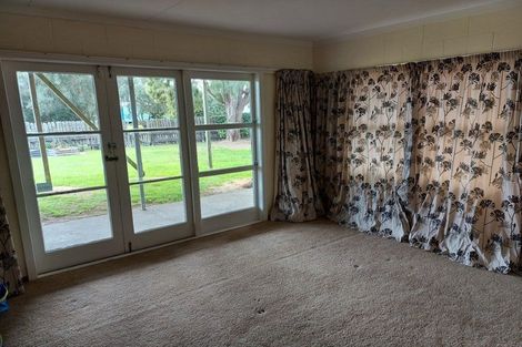 Photo of property in 65 Maunsell Road, Port Waikato, Tuakau, 2695