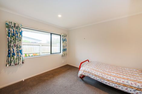 Photo of property in 31 Johnstone Drive, Fitzherbert, Palmerston North, 4410