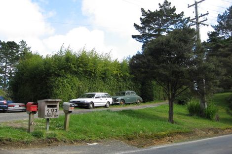 Photo of property in 297 Forest Hill Road, Waiatarua, Auckland, 0612