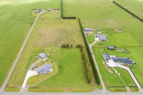 Photo of property in 167 Spur Road West, Colyton, Feilding, 4775