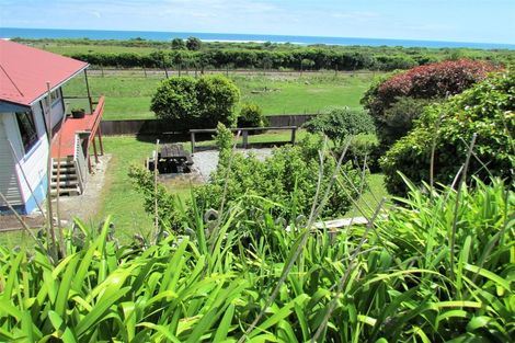 Photo of property in 178 Main South Road, Karoro, Greymouth, 7805