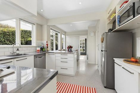 Photo of property in 30 Jubilee Road, Khandallah, Wellington, 6035
