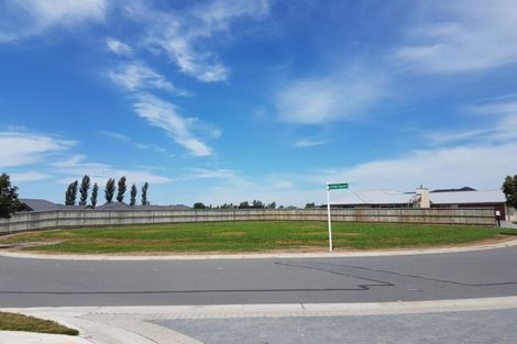 Photo of property in 13 Pimlico Place, Rangiora, 7400