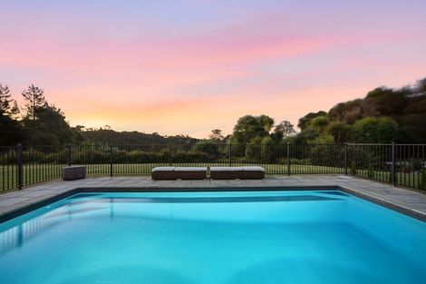 Photo of property in 343 Glenvar Road, Long Bay, Auckland, 0630