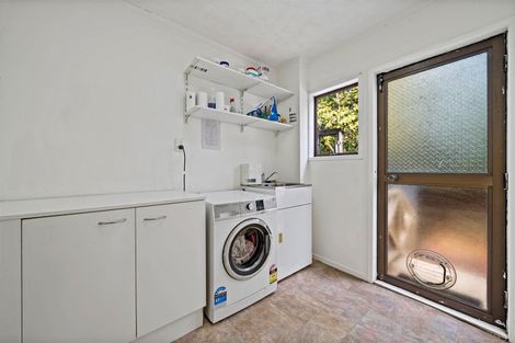 Photo of property in 2/14 Ceramco Place, Torbay, Auckland, 0630