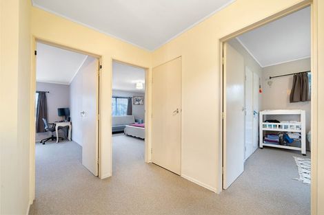 Photo of property in 2/37 Seabrook Avenue, New Lynn, Auckland, 0600