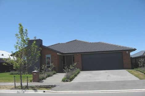 Photo of property in 4 Tatahi Street, Parklands, Christchurch, 8083