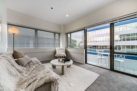 Photo of property in 2/15e Auburn Street, Takapuna, Auckland, 0622