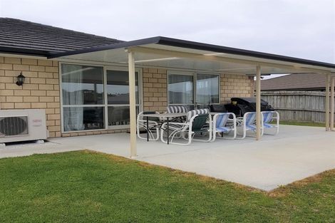 Photo of property in 72 Tamure Place, Ruakaka, 0116