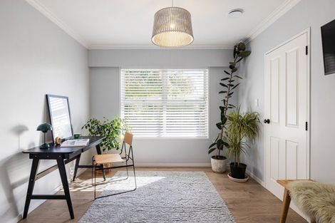 Photo of property in 82 Williams Street, Cambridge, 3434