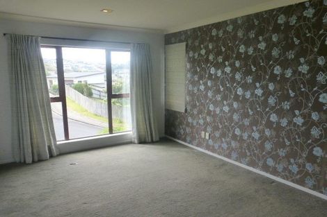 Photo of property in 69 San Marino Drive West, Henderson, Auckland, 0612