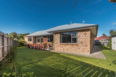 Photo of property in 6 Avonbrook Lane, Pukekohe, 2120