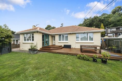 Photo of property in 1018 Fergusson Drive, Clouston Park, Upper Hutt, 5018