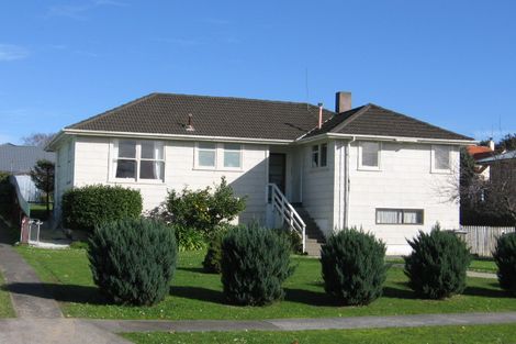 Photo of property in 19 Ashford Avenue, Hokowhitu, Palmerston North, 4410