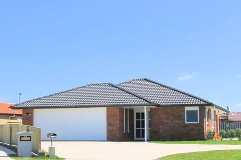 Photo of property in 38 Madeleine Terrace, Papamoa Beach, Papamoa, 3118