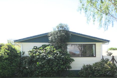 Photo of property in 10 Chipping Lane, Redwood, Christchurch, 8051