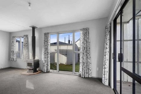 Photo of property in 2/25 Johns Road, Belfast, Christchurch, 8051