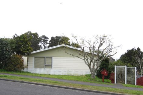 Photo of property in 5 Ambury Place, Merrilands, New Plymouth, 4312