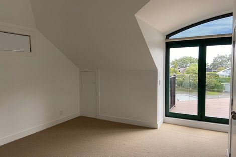 Photo of property in 1/16 Clifton Road, Hauraki, Auckland, 0622