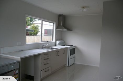 Photo of property in 9 Silverstone Place, Henderson, Auckland, 0612
