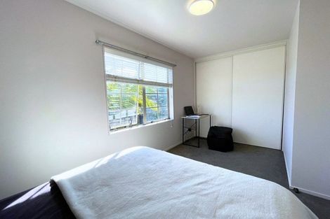 Photo of property in 126 Wiseley Road, West Harbour, Auckland, 0618