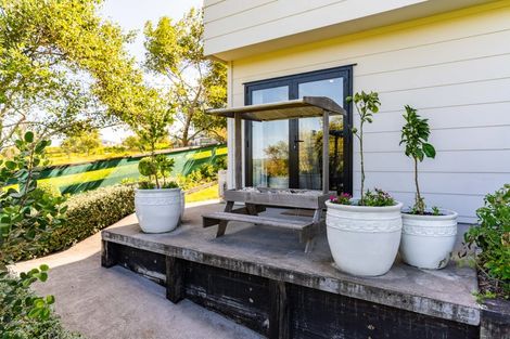 Photo of property in 3 Bickerstaffe Road, Maungaturoto, 0520