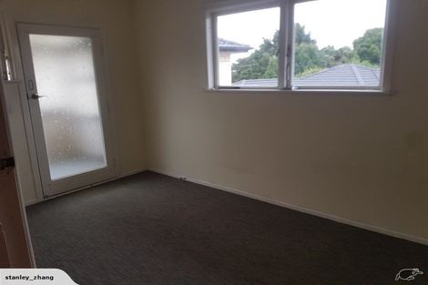 Photo of property in 51 Farquhar Road, Glendene, Auckland, 0602