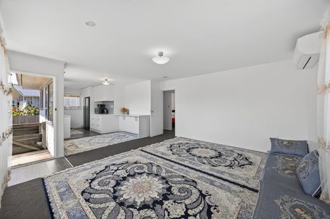 Photo of property in 1/47 Larne Avenue, Pakuranga Heights, Auckland, 2010