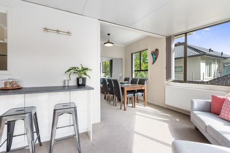 Photo of property in 123 Govett Avenue, Frankleigh Park, New Plymouth, 4310